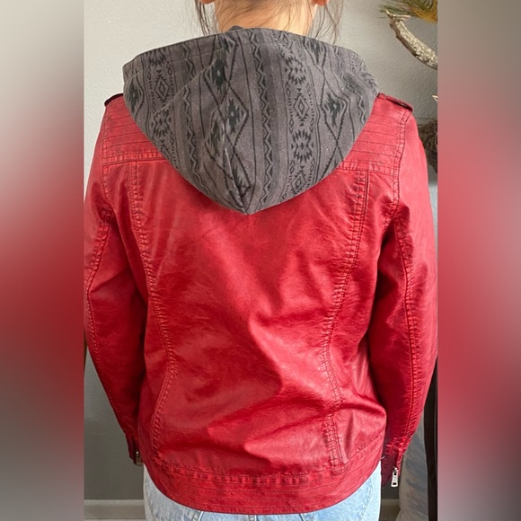 Red BKE faux leather jacket - Picture 7 of 9